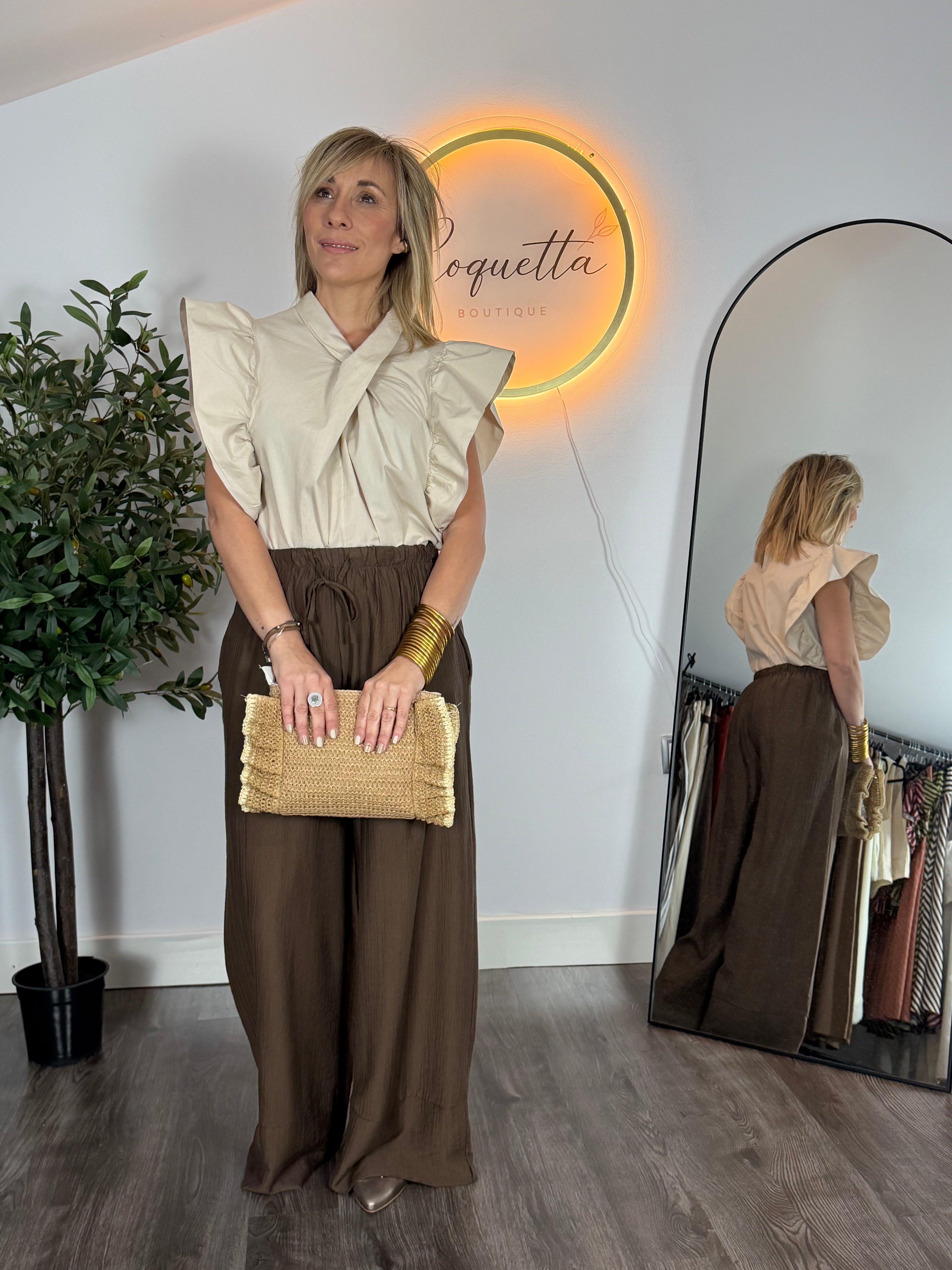 Blusa Beige volantes