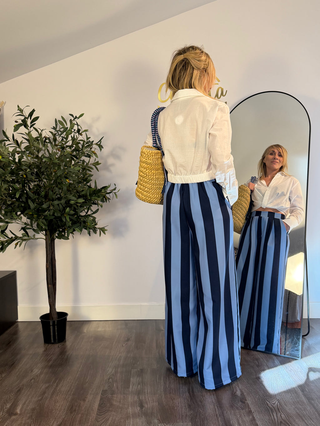 Pantalón fluido rayas