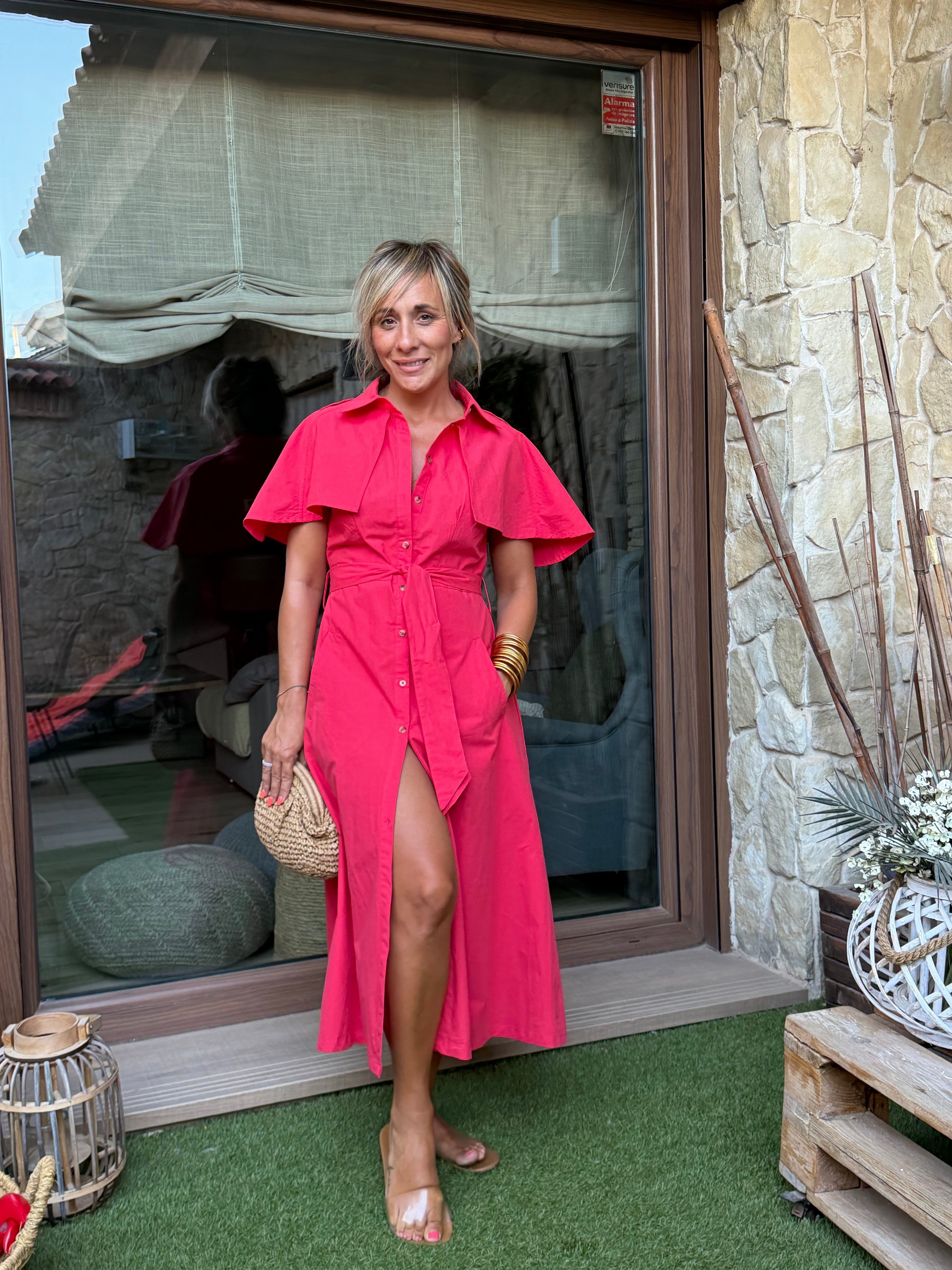 Vestido camisero coral con manga volante