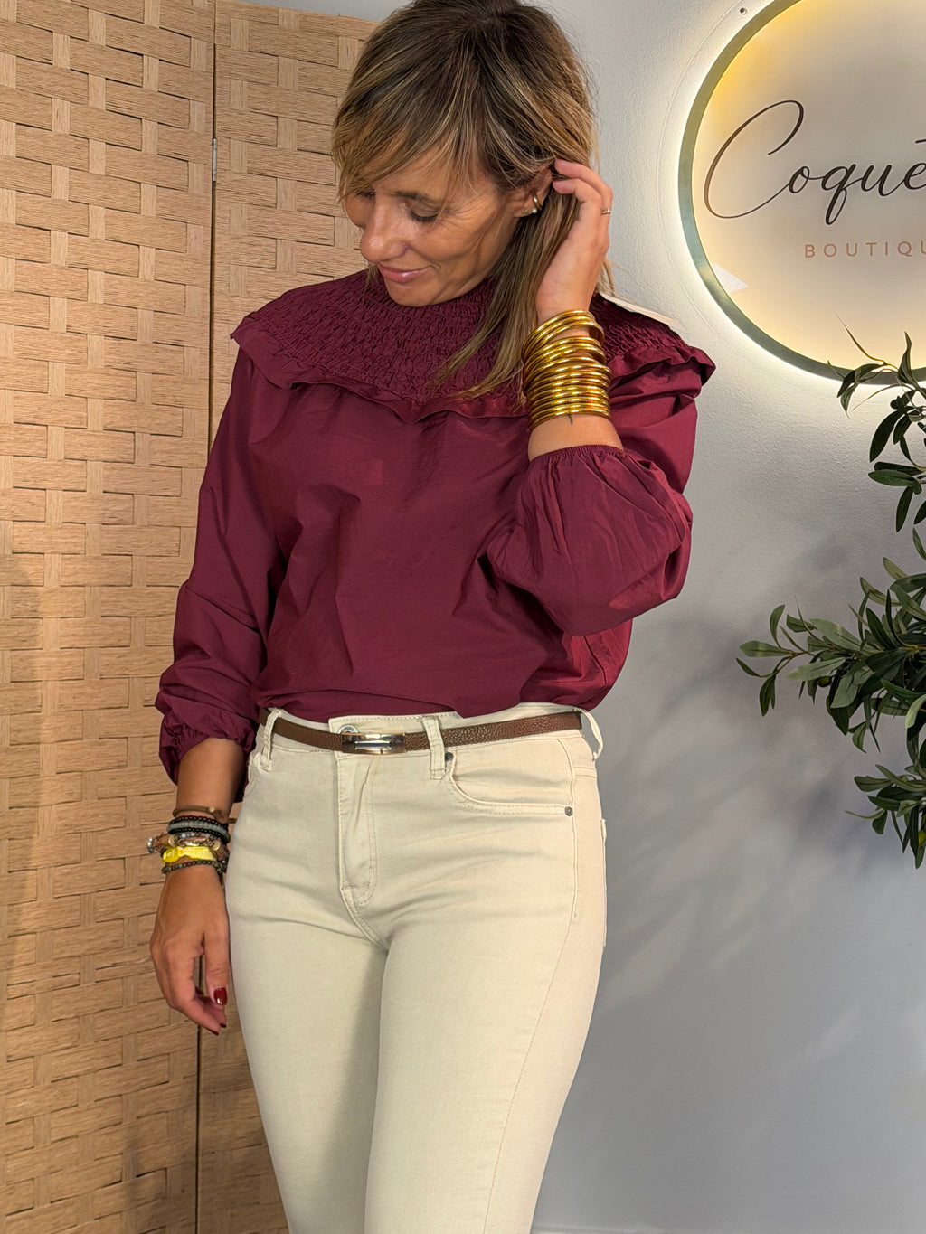 Blusa Burdeos Romántica